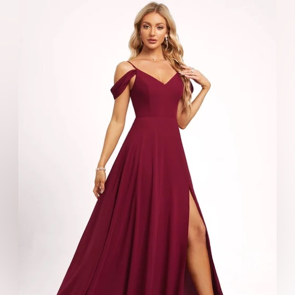 Soieblu maroon formal gown NWT size M - Picture 1 of 4